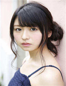 麻麻正撅着她肥白的大屁股,真空下楼取快递被c